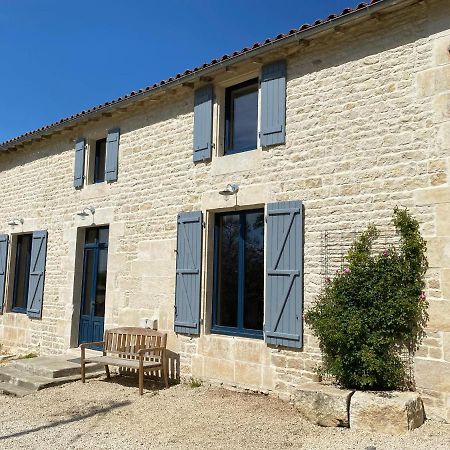 Chateau Des Loups - Les Pommiers Echire Exteriör bild